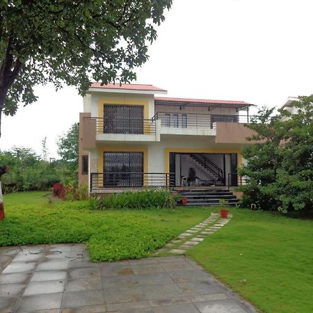 Wada Watermark Villa By Camp Sutra Kanchad Luaran gambar